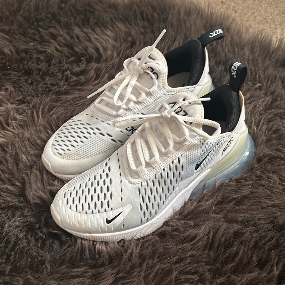 Women's Nike Air 70 shoes